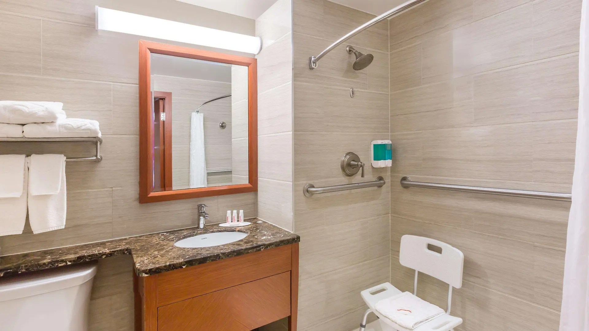 *** Отель Ramada By Wyndham Flushing Queens Нью-Йорк США