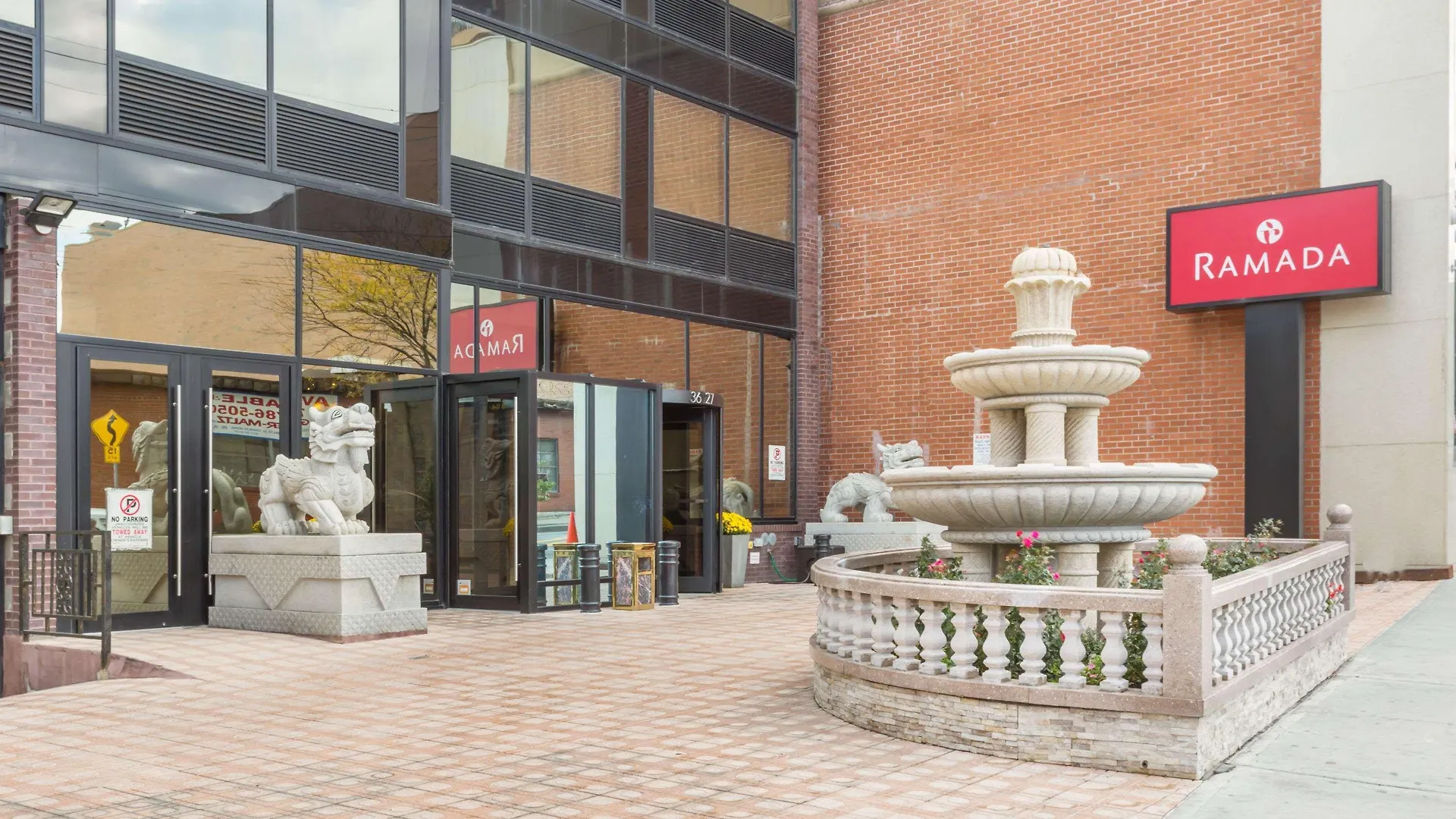 Отель Ramada By Wyndham Flushing Queens Нью-Йорк