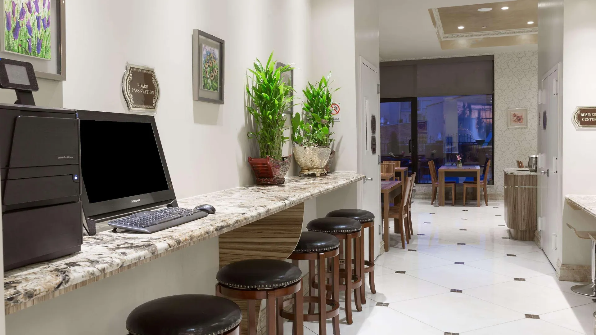 Ramada By Wyndham Flushing Queens Нью-Йорк Отель